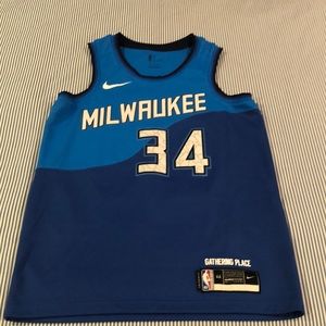Nike Milwaukee Bucks Giannis Antetokounmpo 2020-2021 Swingman Jersey